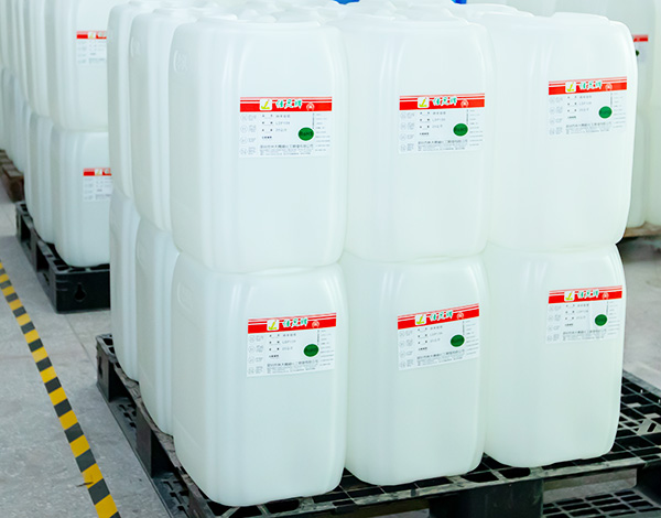 林大化工帶你了解除蠟水的用途和特點(diǎn)